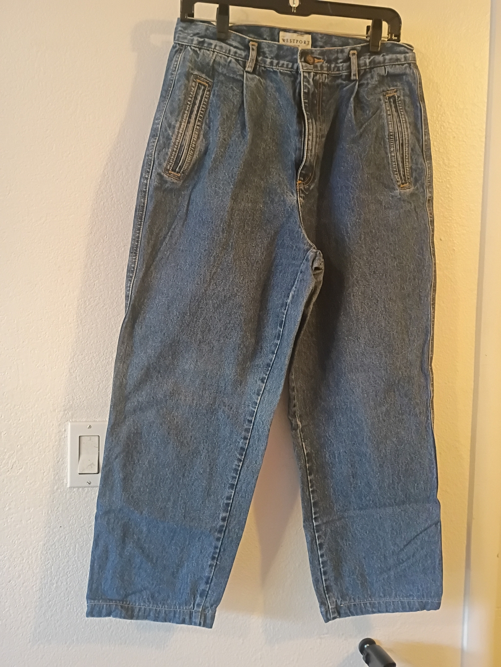 Westport Men's Relaxed Denim Jeans in Medium Blue
